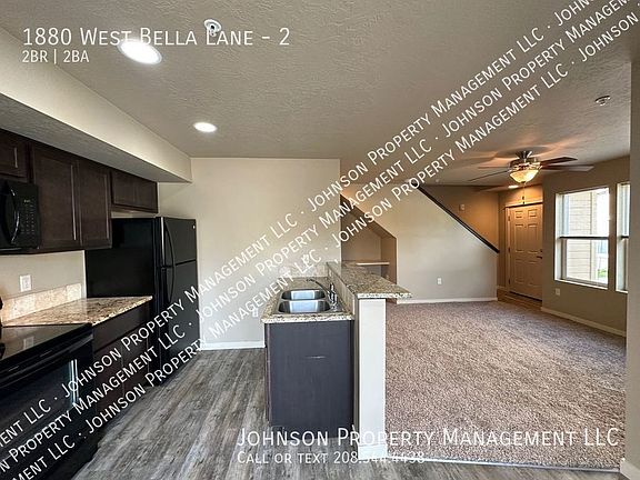 3rd image of 1880 W Bella Ln APT 2