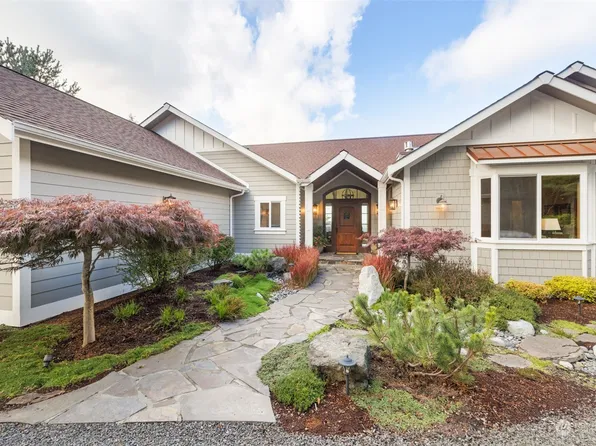 203 Carriage Drive, Sequim, WA 98382