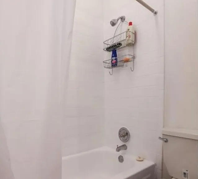 912 W 22nd St #304 — Photo 15