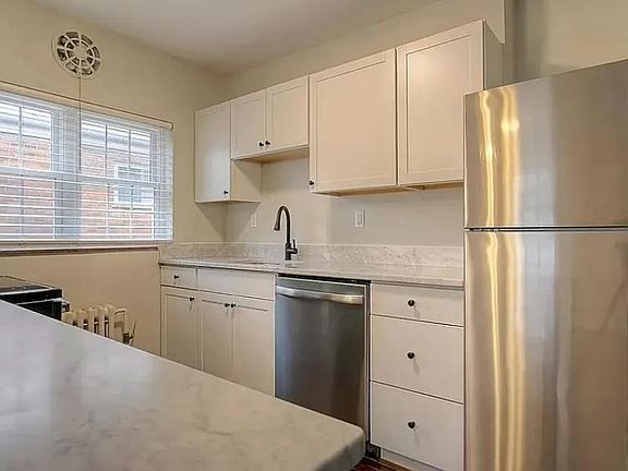5th image of 1256 Delta Ave #1