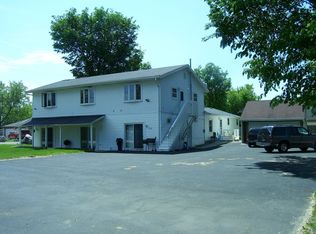 7134 N Tichigan Rd, Waterford, WI 53185