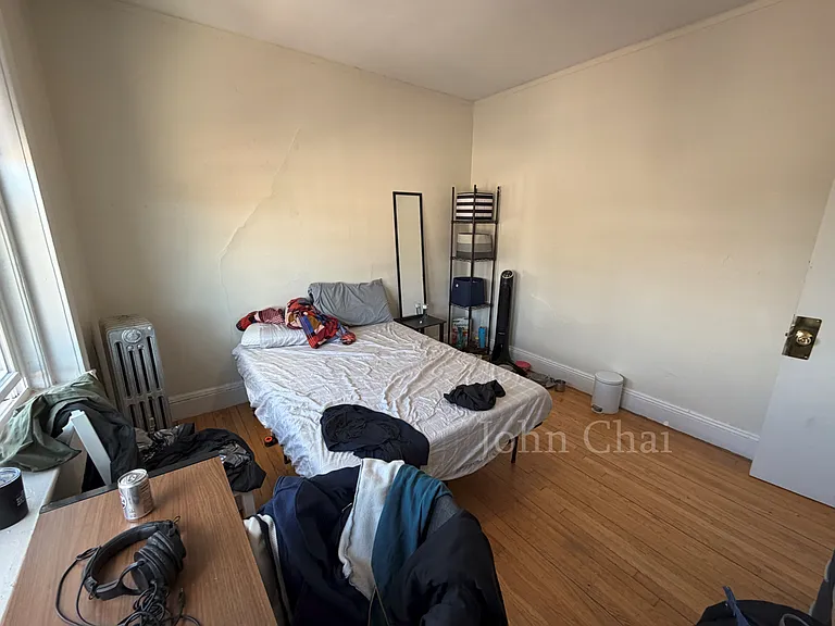 127 Sutherland Rd #I — Photo 5