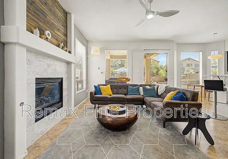 3563 N Tuscany — Photo 6