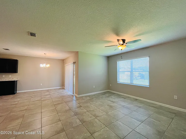 420 Sorrento Dr — Photo 8