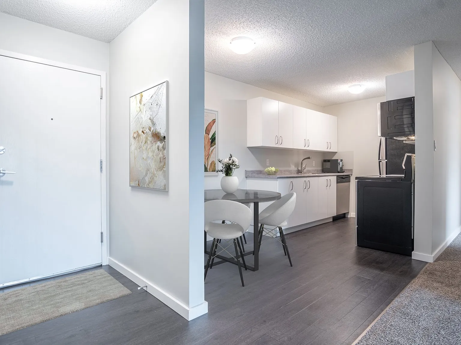160 Pinehouse Drive Saskatoon — Photo 2