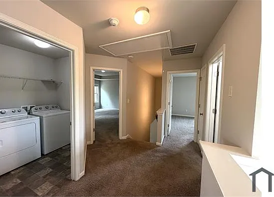 1096 Glenwyck Dr — Photo 20