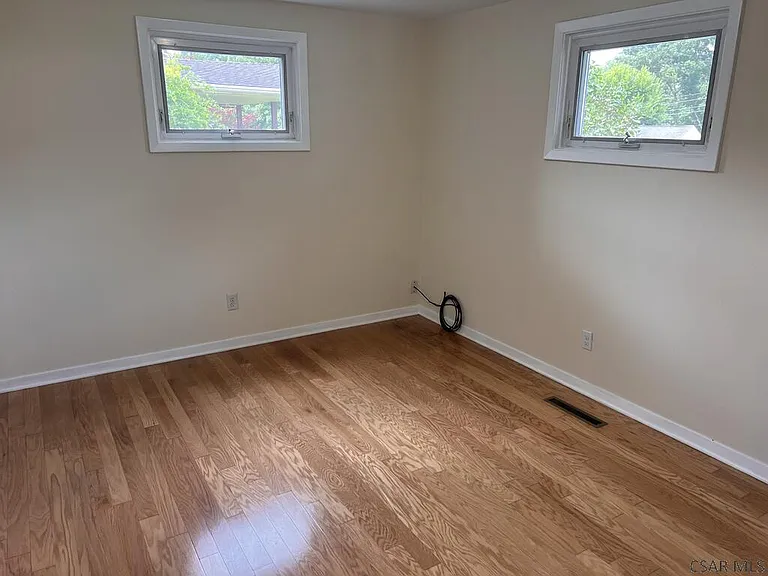 138 Work Dr — Photo 25