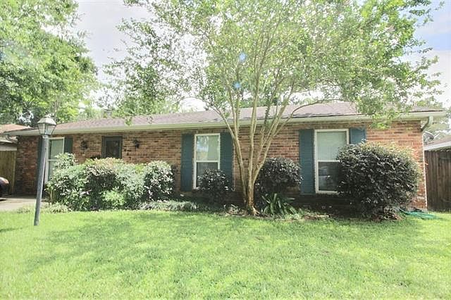 1st image of 657 Fairlawn Dr