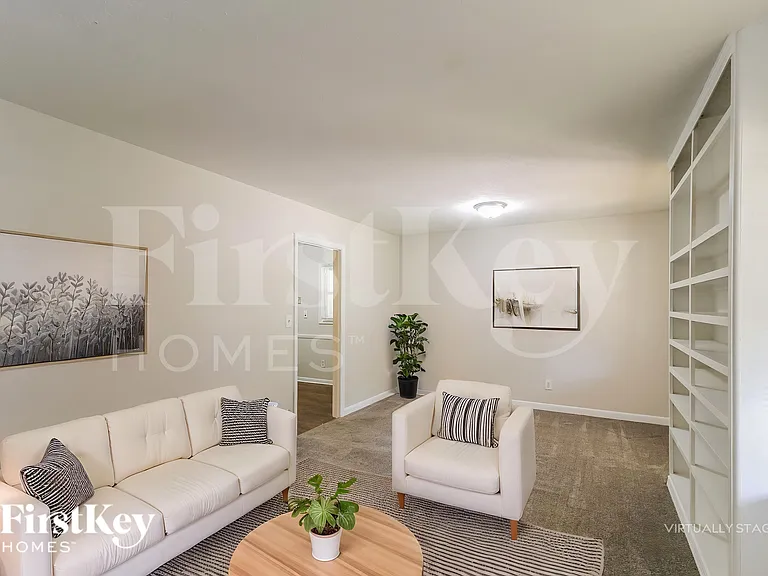 3966 Emerald North Dr — Photo 6