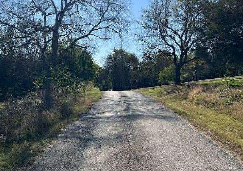 2nd image of 163 Wilburn Hollow Rd