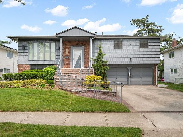 740 Eagle Dr