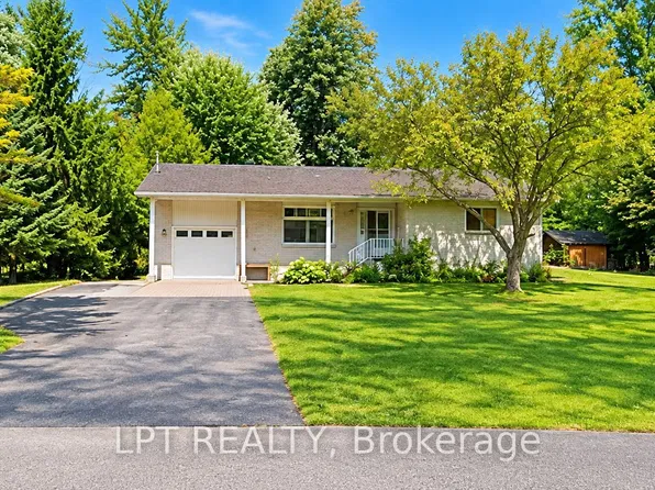 11 Alexander St, Clarence Rockland, ON K4K 1K7