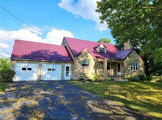 4114 Seneca Rd, Sharpsville, PA 16150