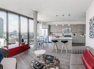 210 N Halsted St #3202, Chicago, IL 60661