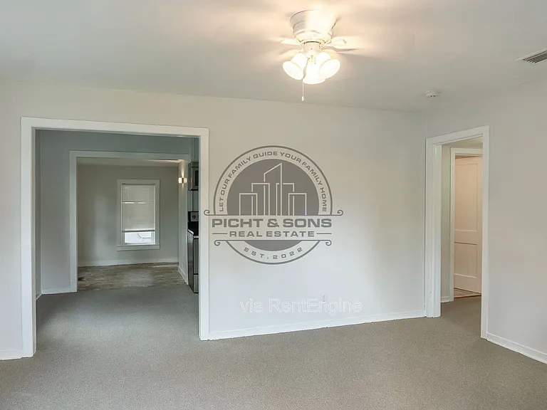 414 Hayden Rd #G — Photo 9