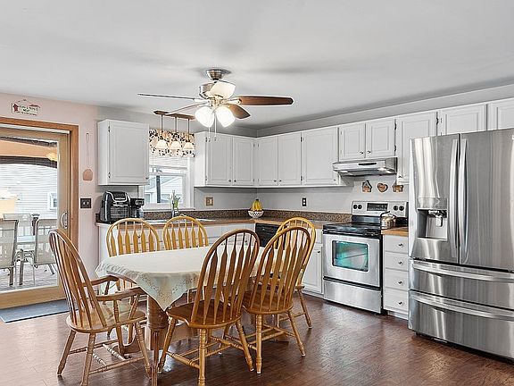 4th image of 4 Tiger Tail Cir Unit 4R
