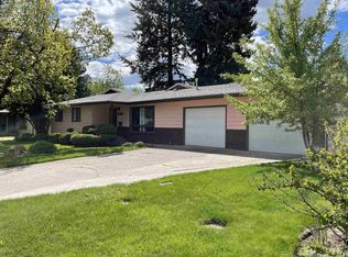 939 Lewis St, Moscow, ID 83843