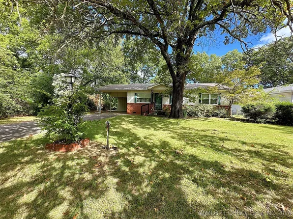 311 Tanglewood Dr, Tahlequah, OK 74464