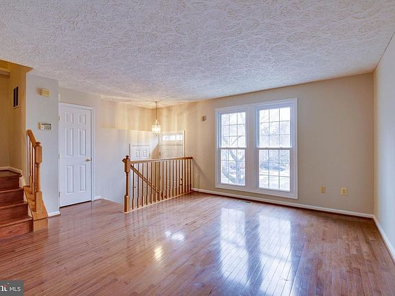 3rd image of 354 Kendig Dr
