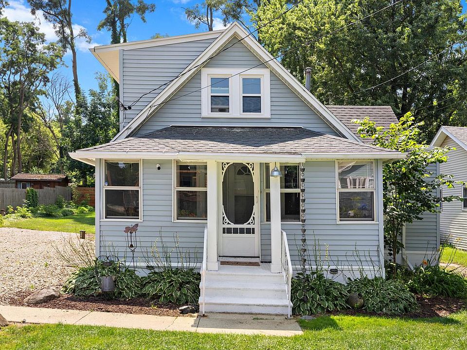 1st image of 705 Hickory ROAD
