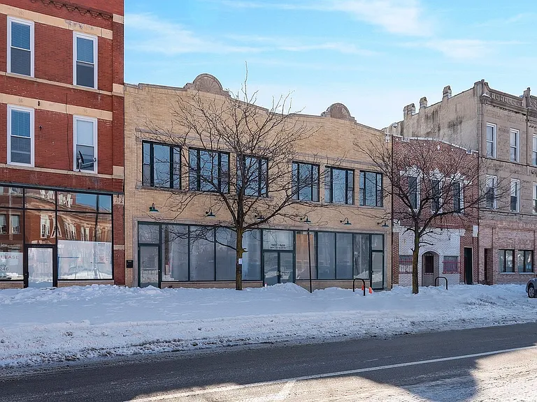1907 S Blue Island Ave #4 — Photo 1