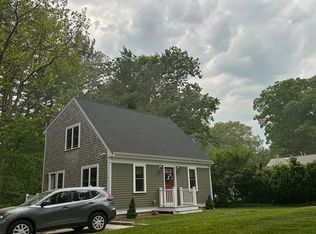 4 Upton St, Hanson, MA 02341