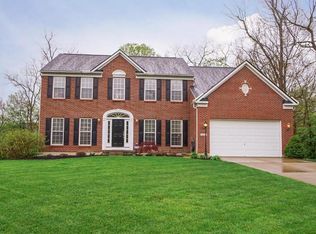 5634 Miss Royal Pass Dr, Loveland, OH 45140