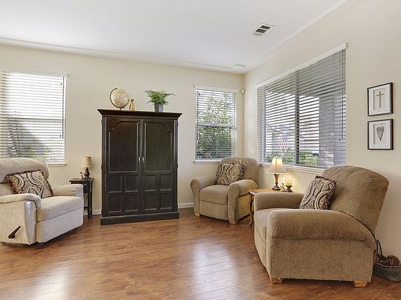 4th image of 5718 Natoma Cir