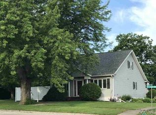 205 Oklahoma Ave, Adrian, MN 56110