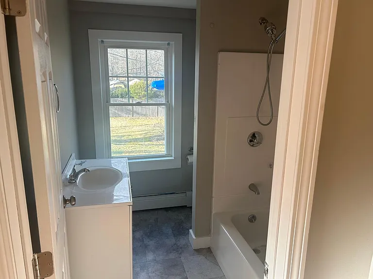 22 Nashua Rd #1 — Photo 11