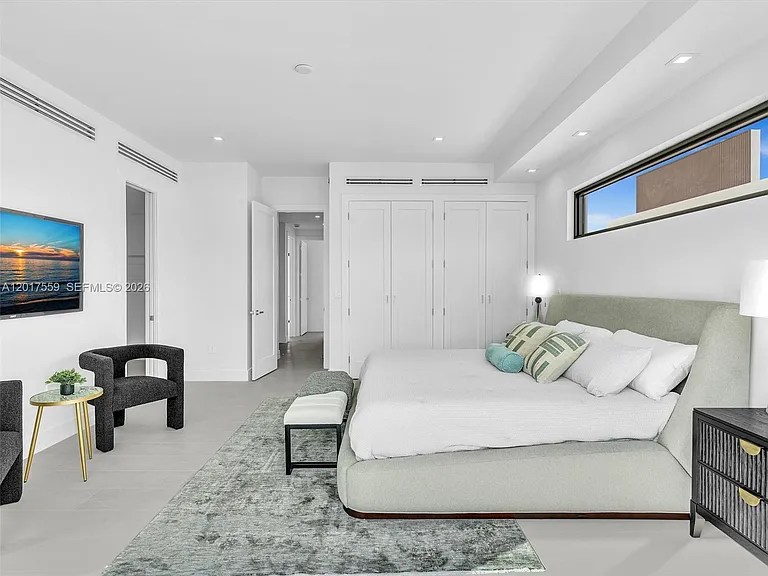4640 SW 32nd Ave #D1 — Photo 42