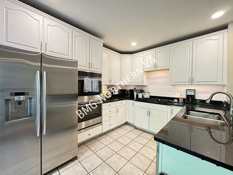 5654 Governors Pond Cir — Photo 7