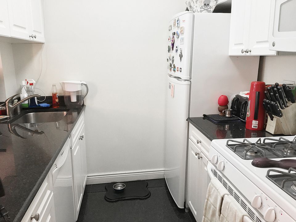1st image of 215 E 95th St APT 2G