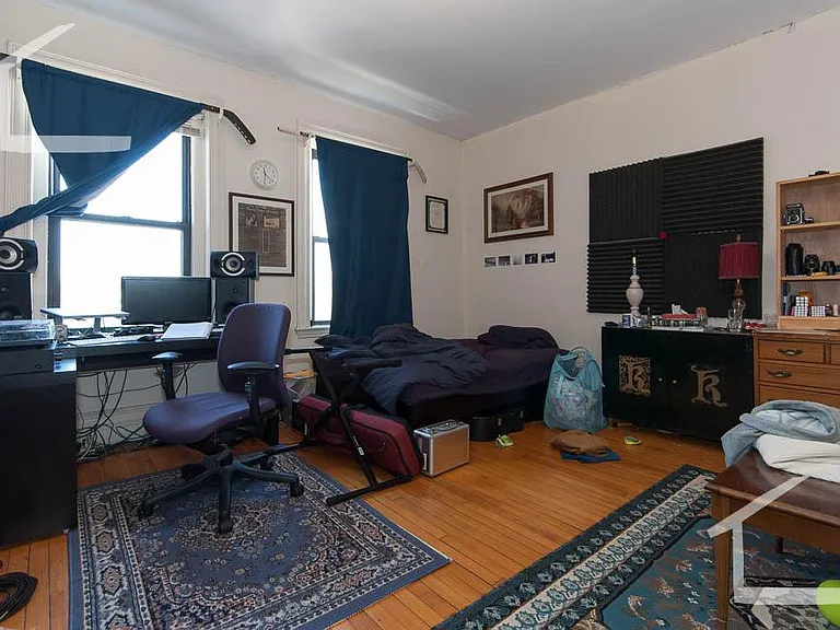 96 Linden St #2 — Photo 3