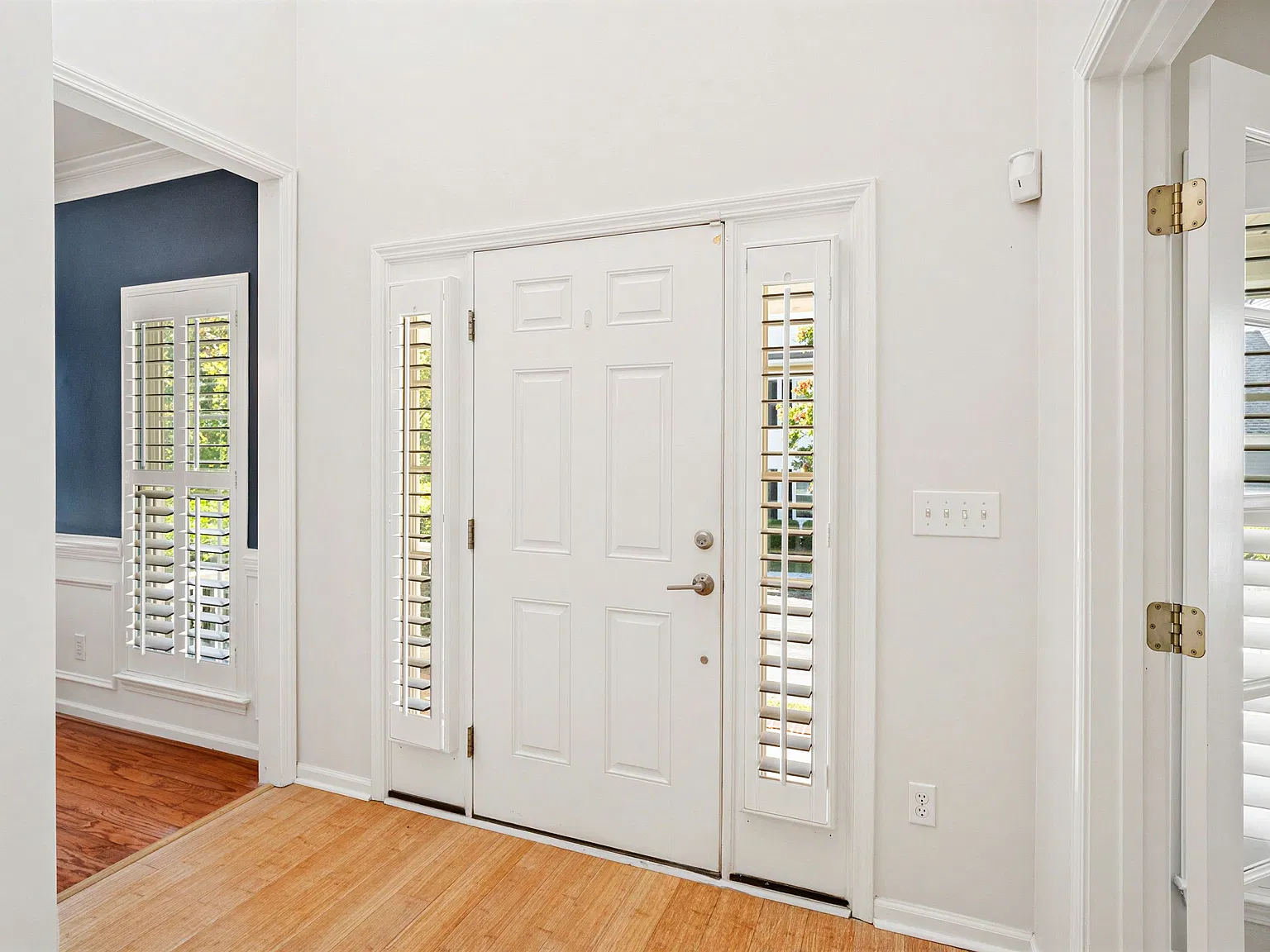4 bed, 3.5 bath, 2731 sqft, $3,000 — Photo 4