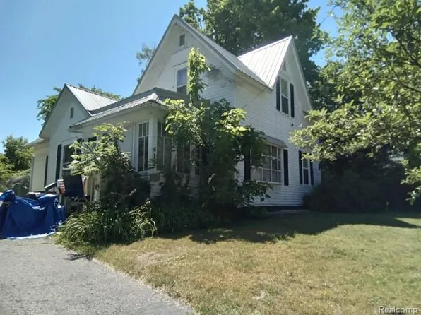 417 Chestnut St, Dowagiac, MI 49047