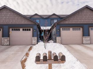 3286 Portage Cir NW, Rochester, MN 55901