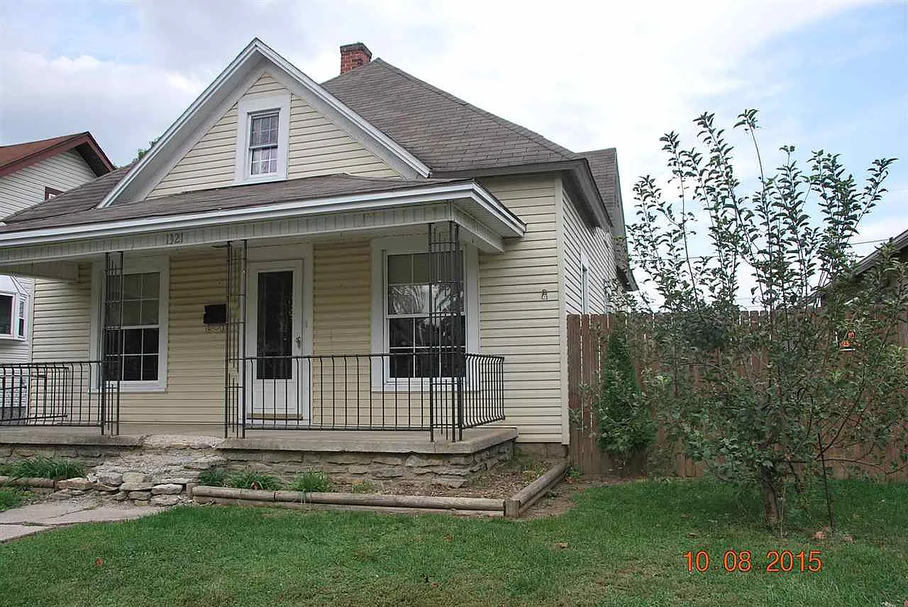 1321 Boyer St photo 1