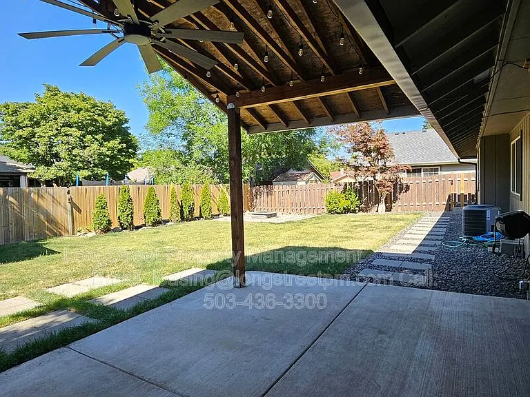 8645 SW Avery St — Photo 8