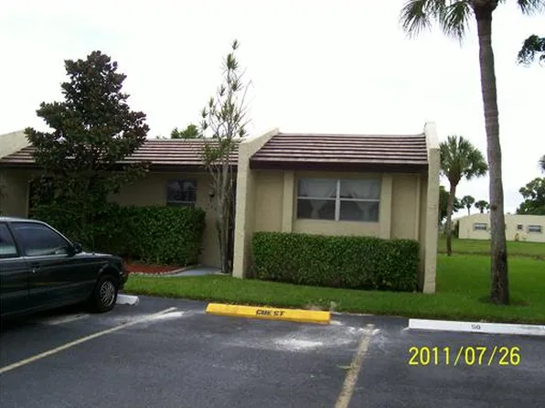160 Lake Gloria Dr, West Palm Beach, FL 33411
