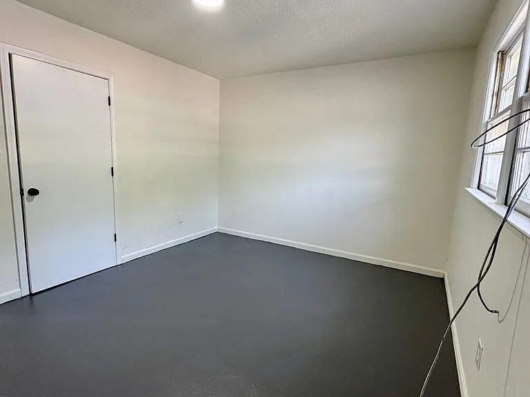 818 Taggart Ave #F — Photo 22
