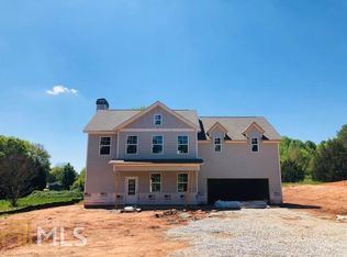 223 Cedar Dr, Pendergrass, GA 30567