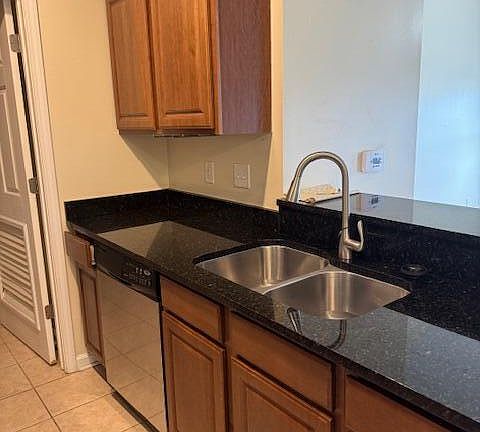 5th image of 4421 Jay Bird Cir Unit 206