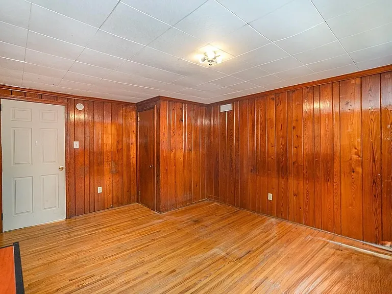 409 Edgewood Ct — Photo 10