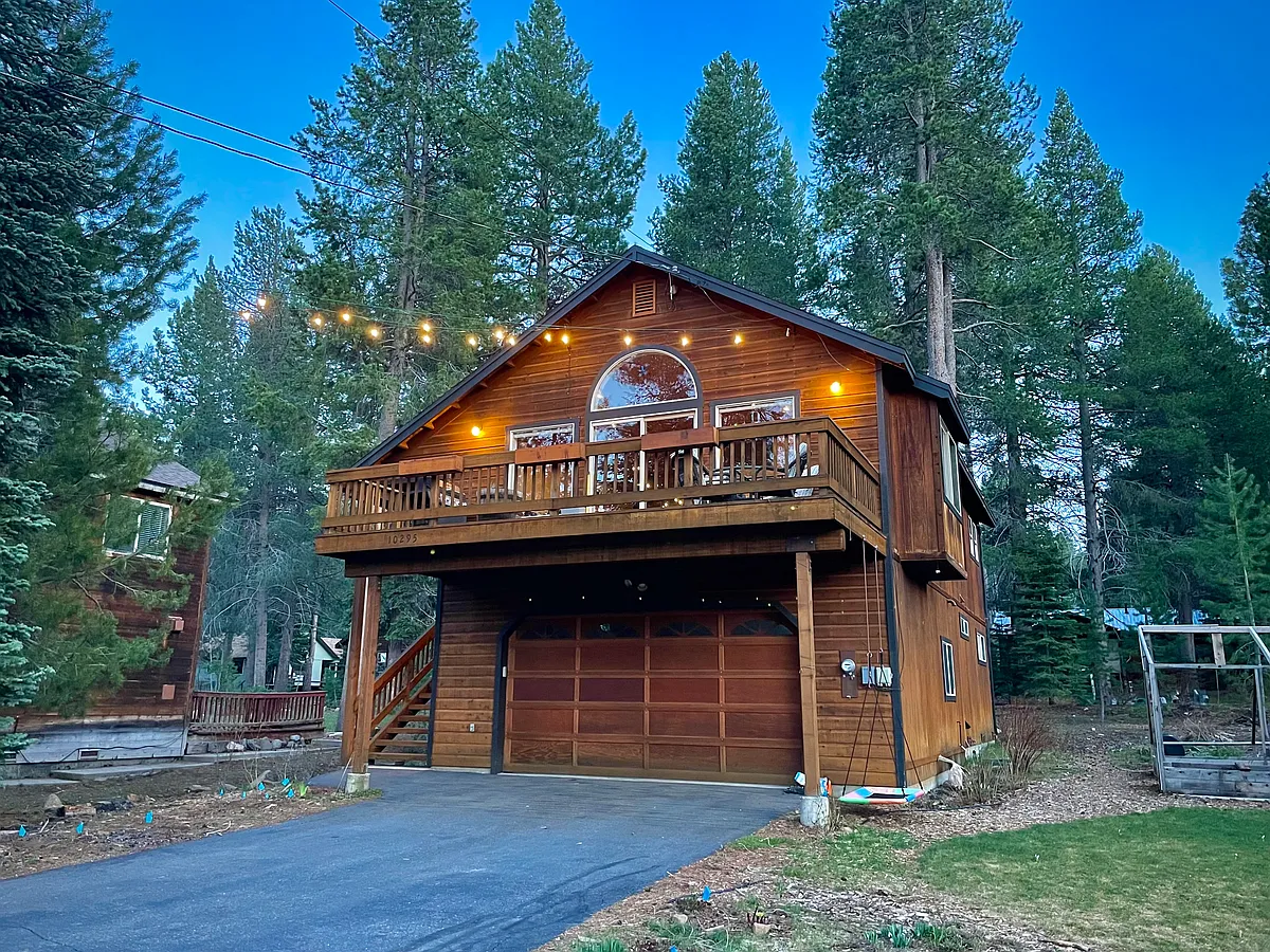Building Photo - 10295 E Alder Creek Rd