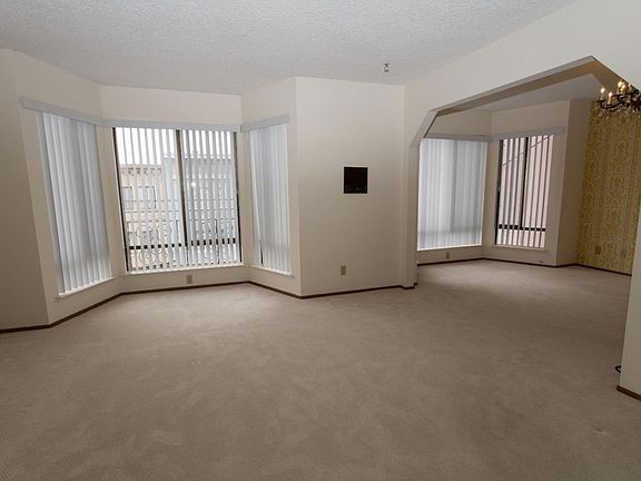 2nd image of 428 22nd Ave