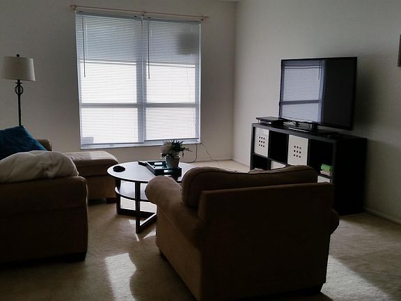 4th image of 10375 Forest Brook Ln APT E