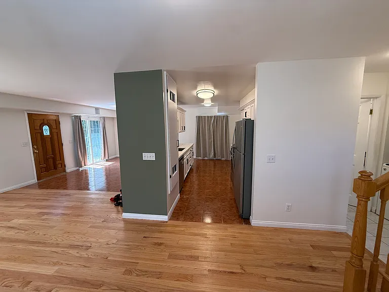 2446 S Centinela Ave — Photo 10
