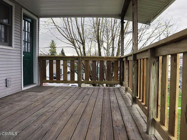 328 Center St #201 — Photo 7