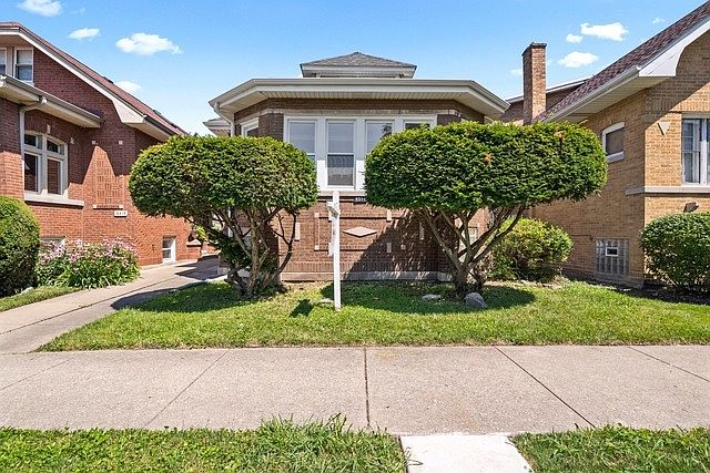 1st image of 6511 N Fairfield Ave